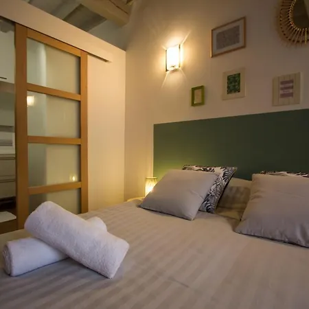 Apartment En Toute Intimite Dans Le Centre Historique Montauban