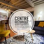 Διαμέρισμα En Toute Intimite Dans Le Centre Historique *