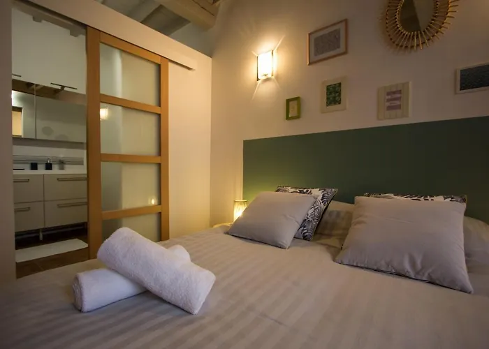 아파트 En Toute Intimite Dans Le Centre Historique 몽토방